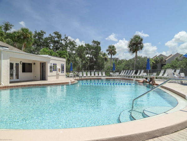 Siesta Key Gem with 2 Bedrooms and Water Views